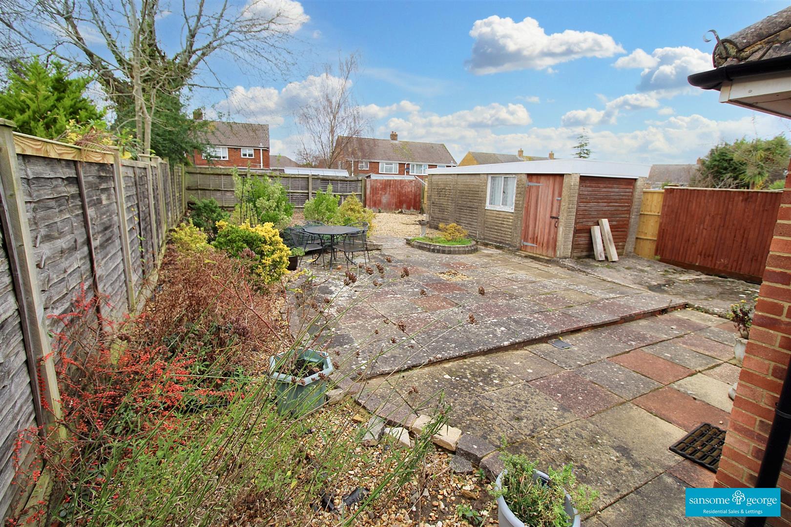 Eastbury Avenue, Tilehurst, Reading